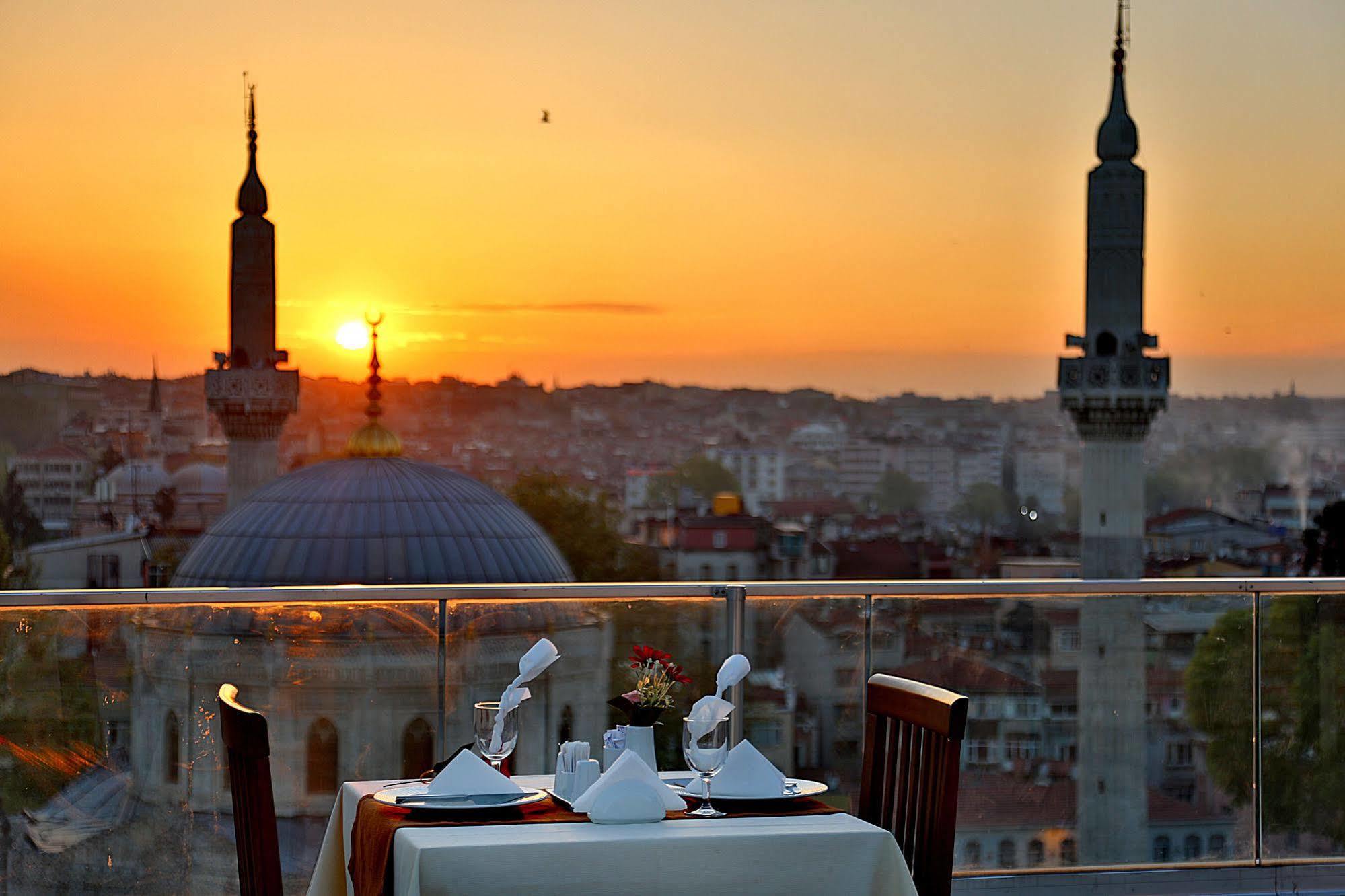 Corner Hotel Laleli Istanbul Luaran gambar